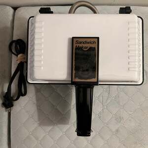 Vintage Emson Sandwich Toaster Model 60430, White, Nonstick